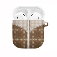 Beige Hawaii Paniolo Quilt Motif AirPods Case