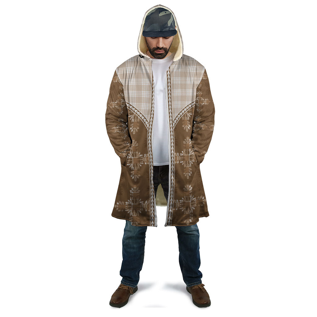Beige Hawaii Paniolo Quilt Motif Cloak