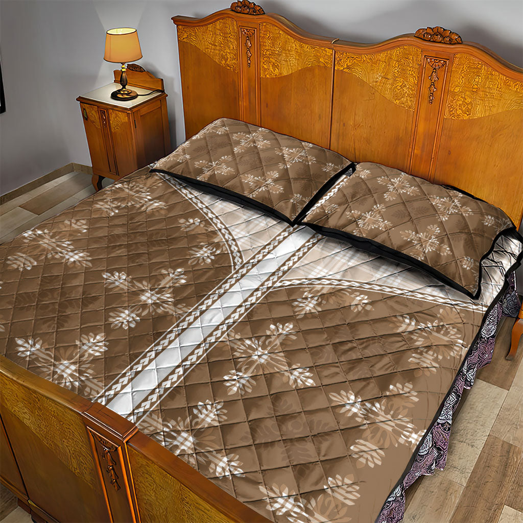 Beige Hawaii Paniolo Quilt Motif Quilt Bed Set