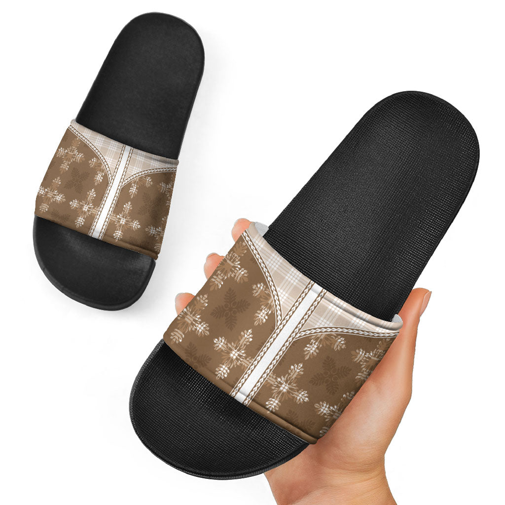 Beige Hawaii Paniolo Quilt Motif Slide Sandals