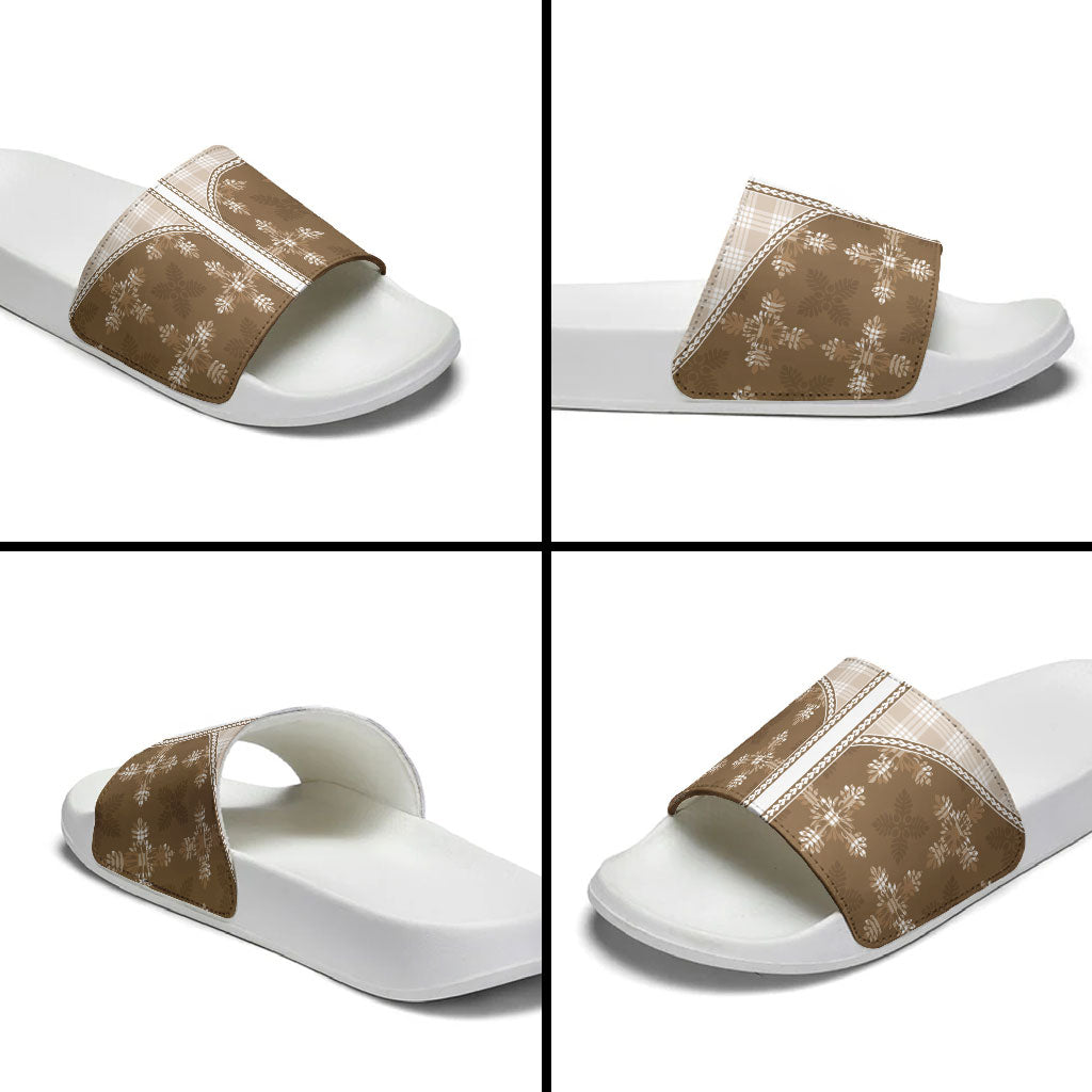 Beige Hawaii Paniolo Quilt Motif Slide Sandals