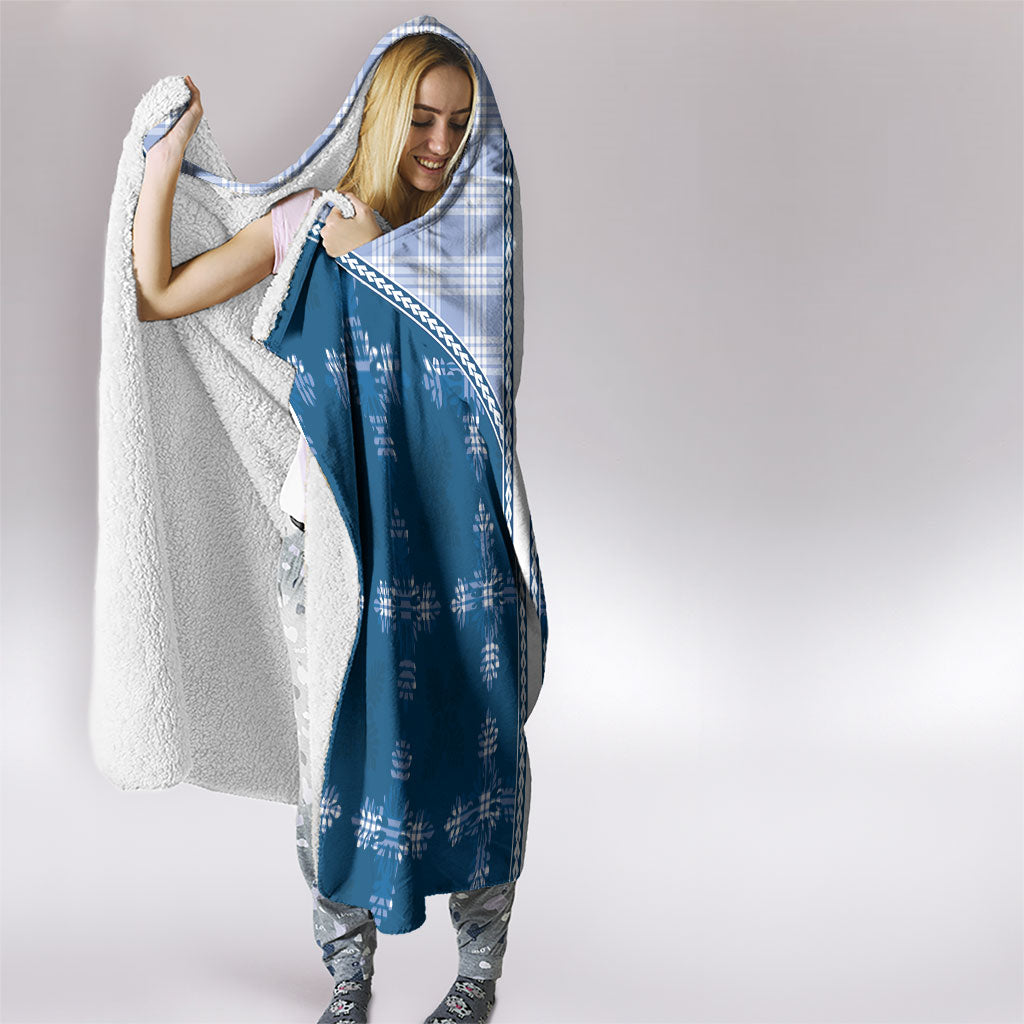 Blue Hawaii Paniolo Quilt Motif Hooded Blanket