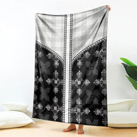 Black Hawaii Paniolo Quilt Motif Blanket
