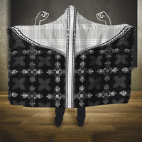 Black Hawaii Paniolo Quilt Motif Hooded Blanket