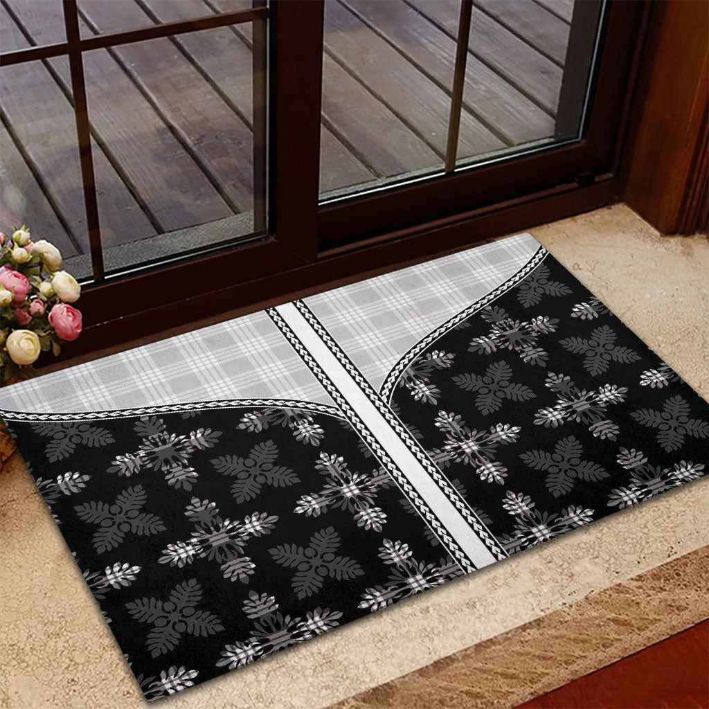 Black Hawaii Paniolo Quilt Motif Rubber Doormat