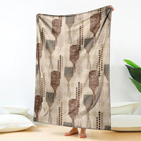 Aloha Hawaii Vintage Kahili Pa'a Lima Blanket Palaka Print Cozy Beige