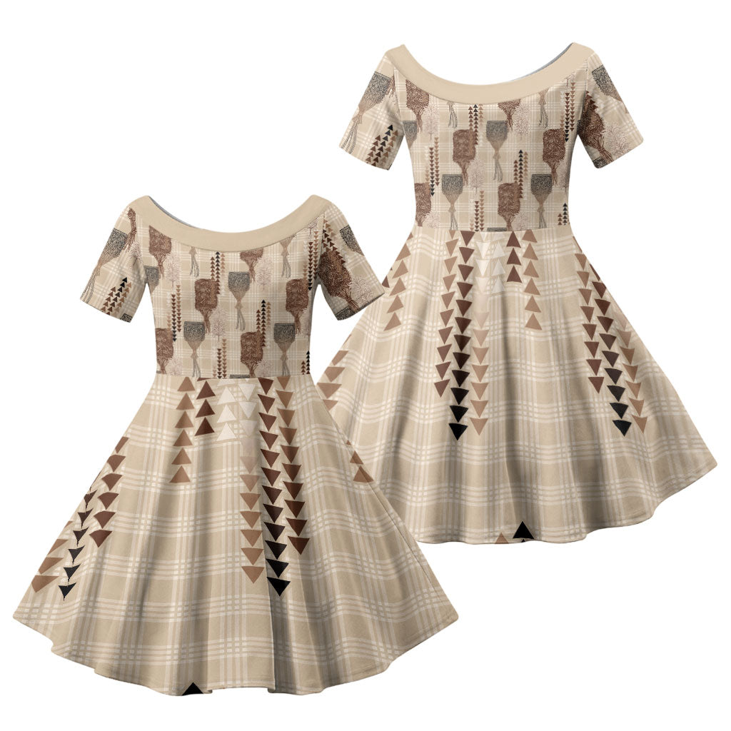 Aloha Hawaii Vintage Kahili Pa'a Lima Family Matching Summer Maxi Dress and Hawaiian Shirt Palaka Print Cozy Beige
