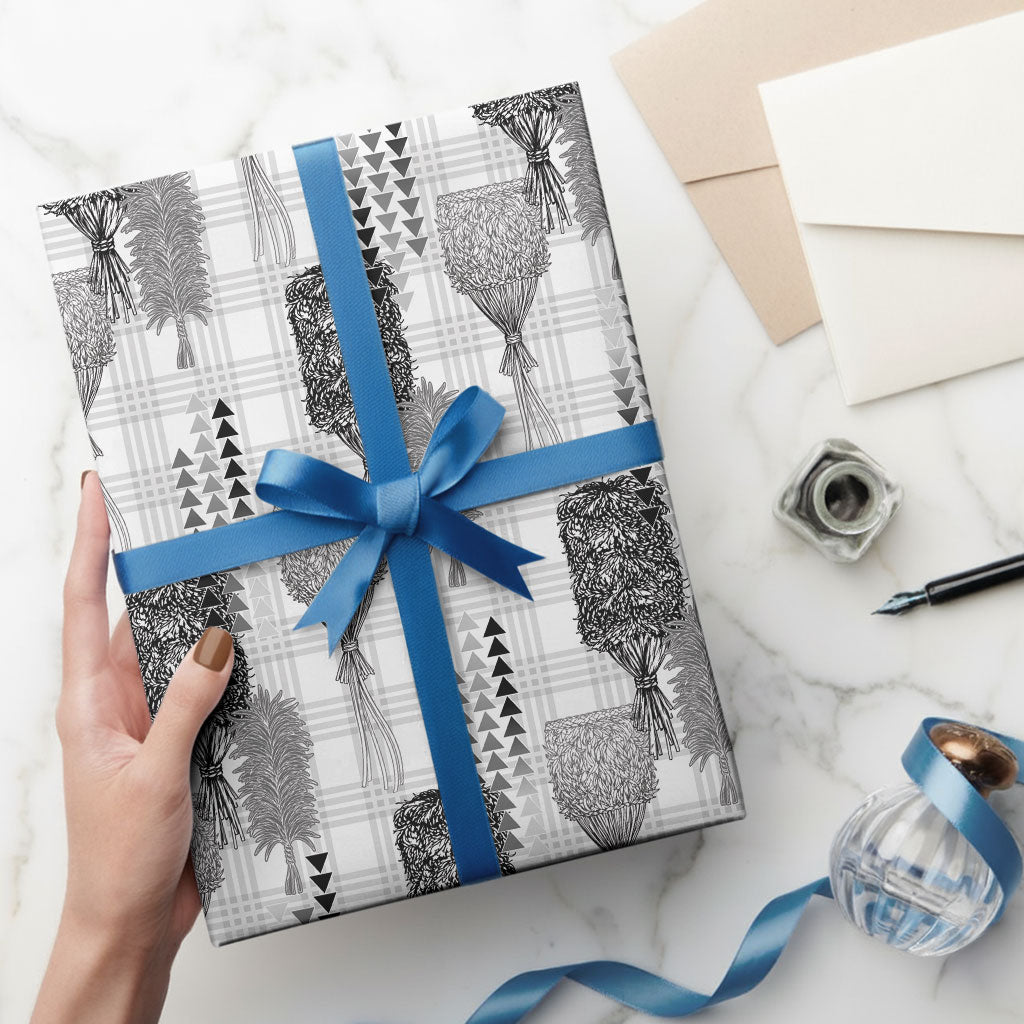 Aloha Hawaii Vintage Kahili Pa'a Lima Wrapping Paper Palaka Print Hinahina