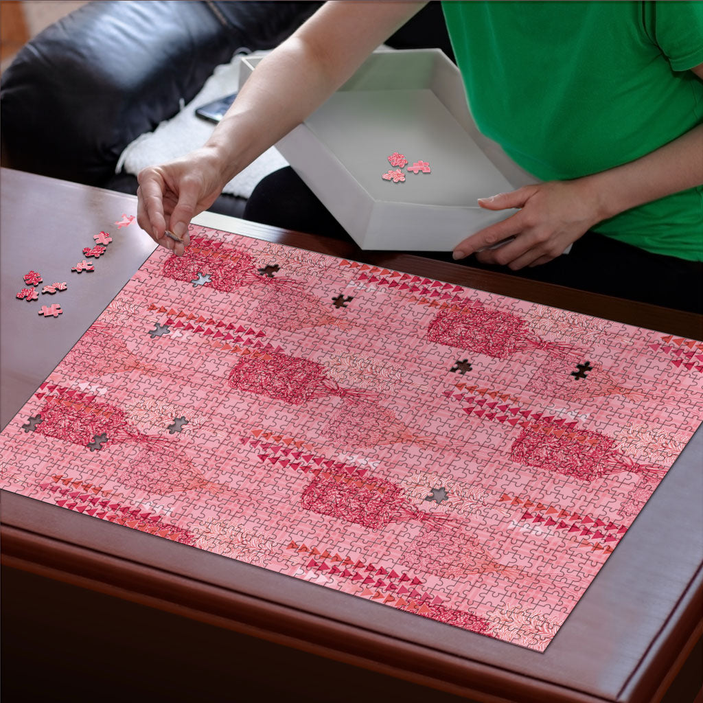 Aloha Hawaii Vintage Kahili Pa'a Lima Puzzle Palaka Print Berry Pink