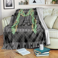 Hawai'i Paniolo Maile Twisted Lei Blanket Obsidian Black