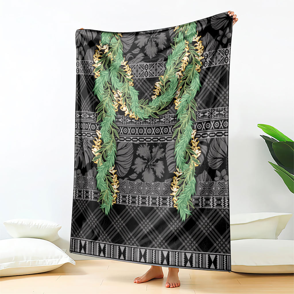 Hawai'i Paniolo Maile Twisted Lei Blanket Obsidian Black