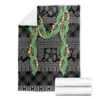 Hawai'i Paniolo Maile Twisted Lei Blanket Obsidian Black