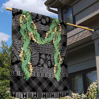Hawai'i Paniolo Maile Twisted Lei Garden Flag Obsidian Black