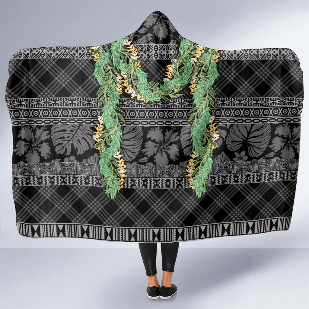 Hawai'i Paniolo Maile Twisted Lei Hooded Blanket Obsidian Black