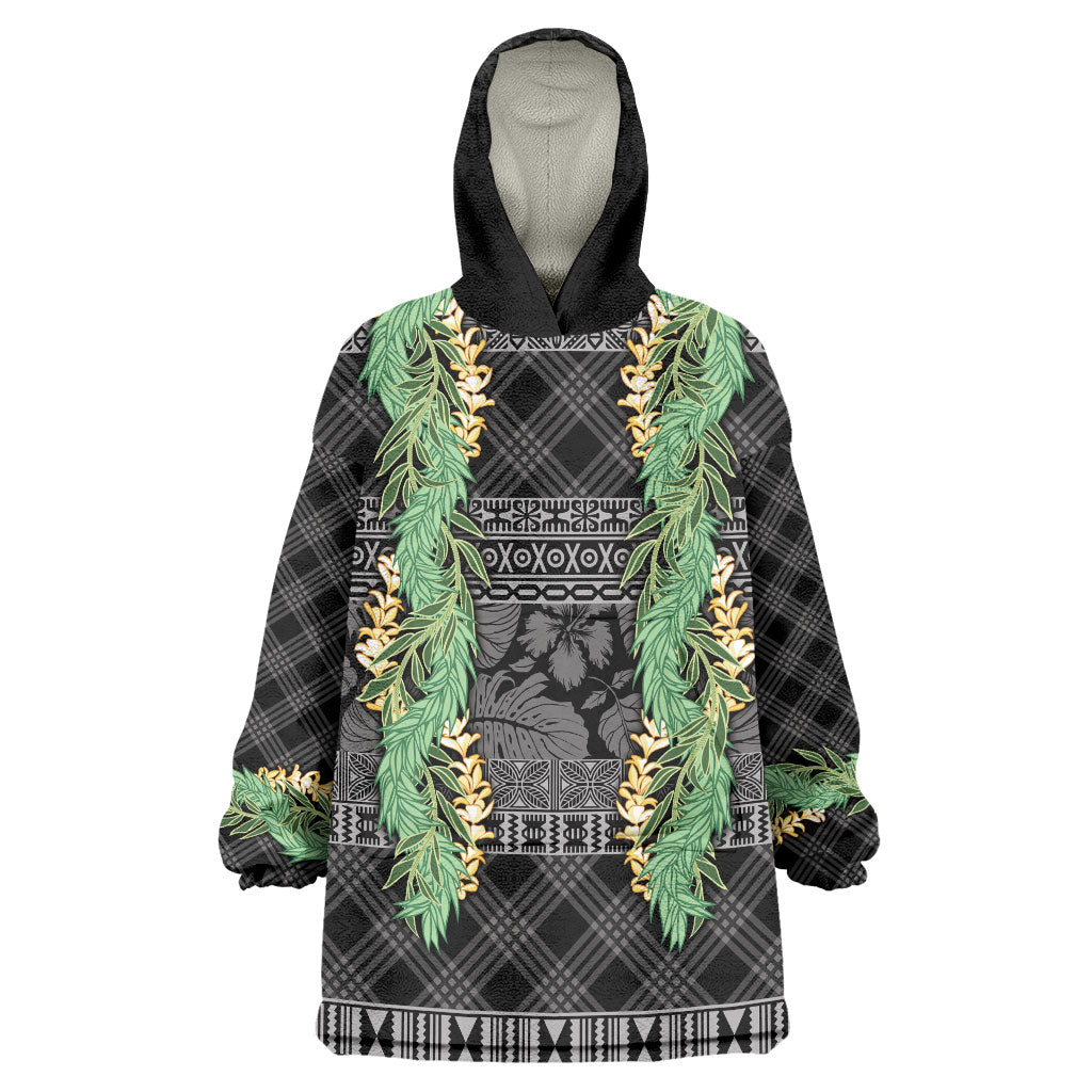 Hawai'i Paniolo Maile Twisted Lei Wearable Blanket Hoodie Obsidian Black