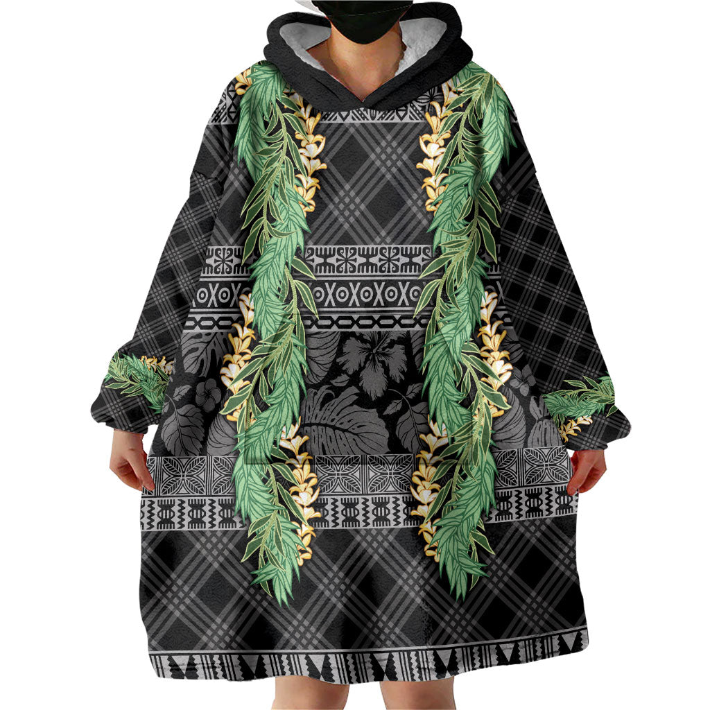 Hawai'i Paniolo Maile Twisted Lei Wearable Blanket Hoodie Obsidian Black