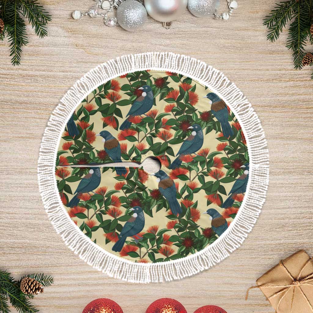 New Zealand Christmas Tree Skirt Romantic Tui Birds on Pohutukawa - Ivory - Polynesian Pride
