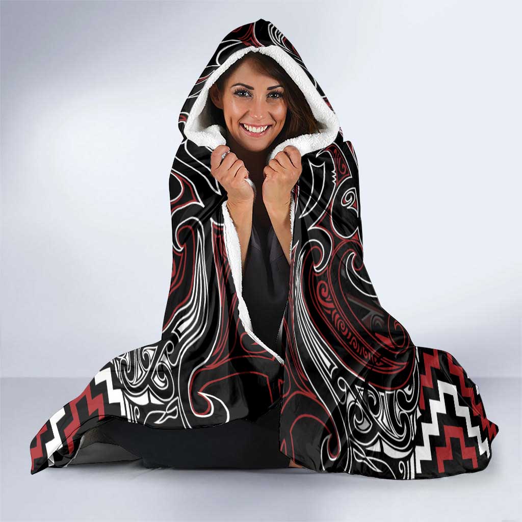 Maori Taiaha Whakairo Personalized Hooded Blanket Red Poutama Motifs