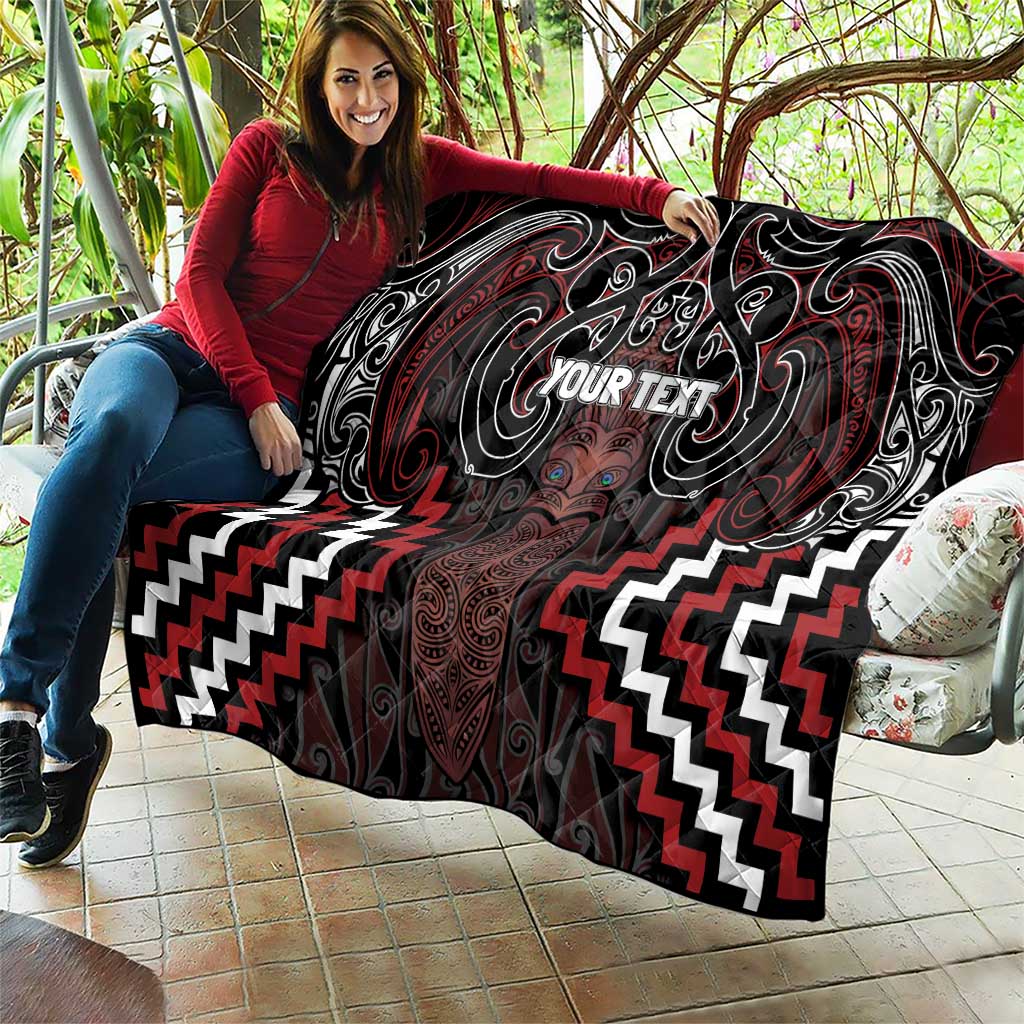 Maori Taiaha Whakairo Personalized Quilt Red Poutama Motifs