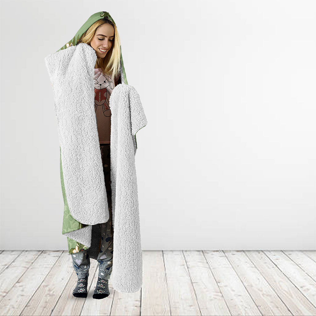 Hawaii Molokai Island Flowers Lei Hooded Blanket Kukui Nut Mossy Green