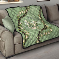Hawaii Molokai Island Flowers Lei Quilt Kukui Nut Mossy Green
