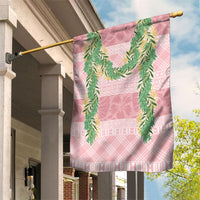 Hawai'i Paniolo Maile Twisted Lei Garden Flag Dusty Rose