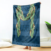 Hawai'i Paniolo Maile Twisted Lei Blanket Cobalt Blue