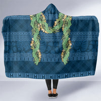 Hawai'i Paniolo Maile Twisted Lei Hooded Blanket Cobalt Blue