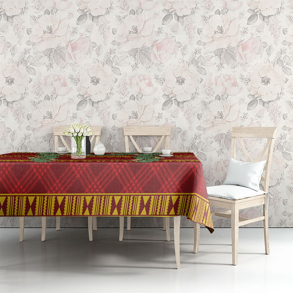 Hawai'i Paniolo Maile Twisted Lei Tablecloth Hilo Royal Red