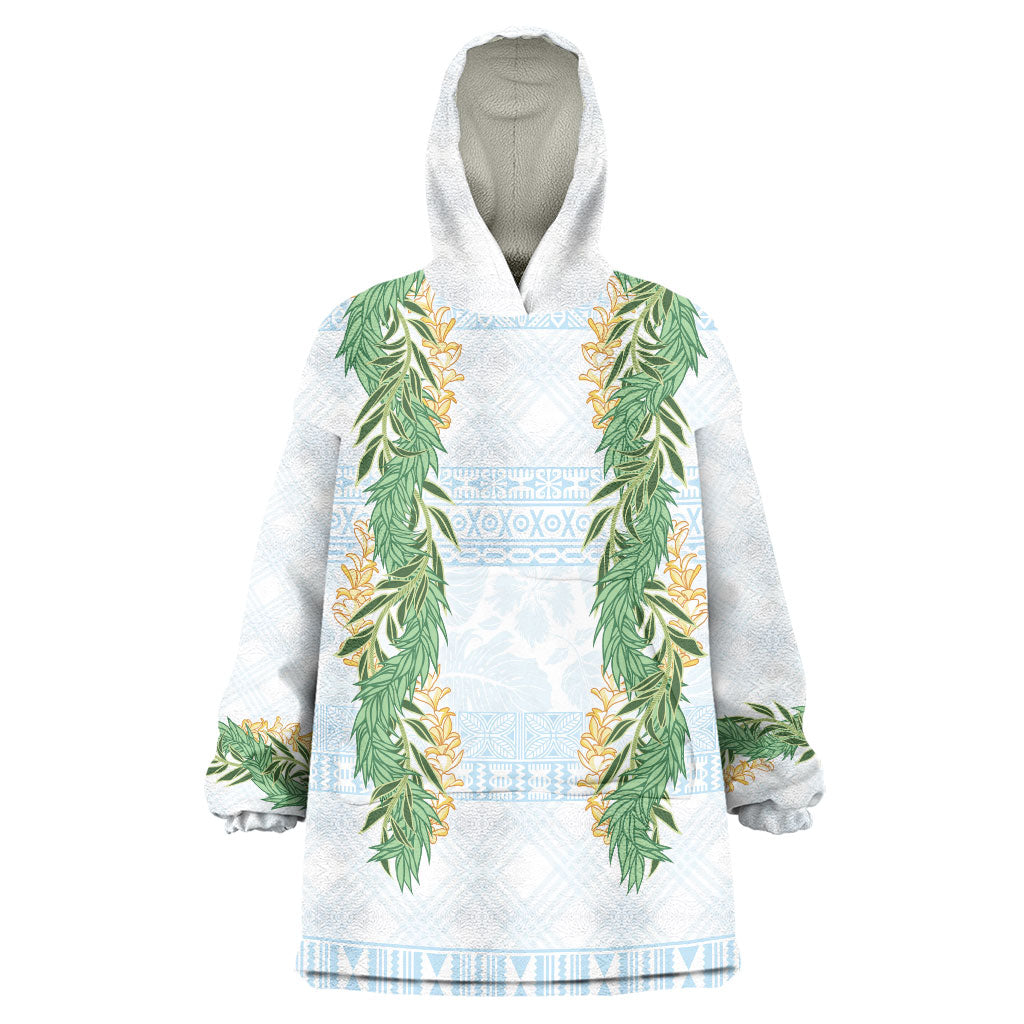 Hawai'i Paniolo Maile Twisted Lei Wearable Blanket Hoodie Winter White