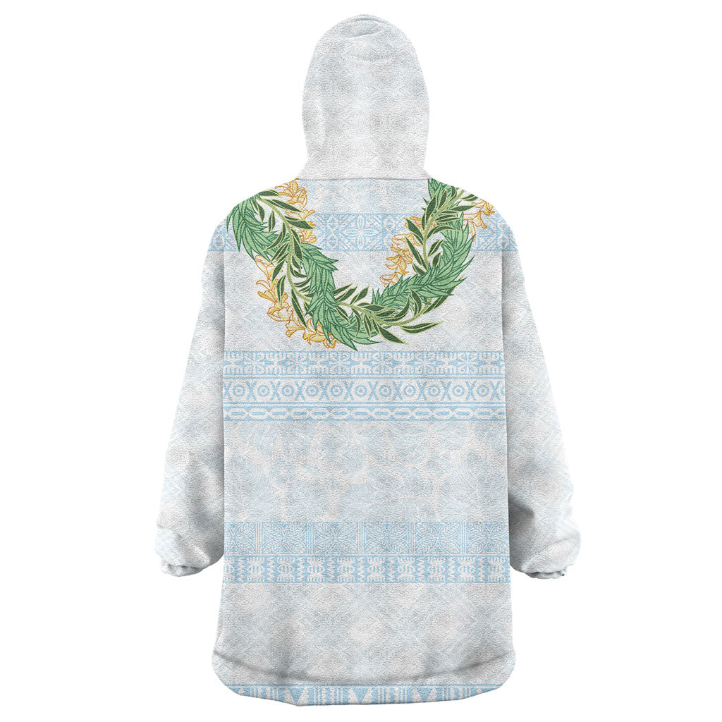 Hawai'i Paniolo Maile Twisted Lei Wearable Blanket Hoodie Winter White