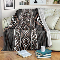 Classic Tukutuku Pattern Aotearoa Blanket Niho Taniwha and Puhoro Motifs