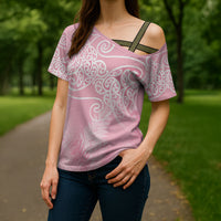 Aotearoa Maori Koru Curves Cross Shoulder Shirt Silver Ferns - Rose Pink LT7 - Polynesian Pride