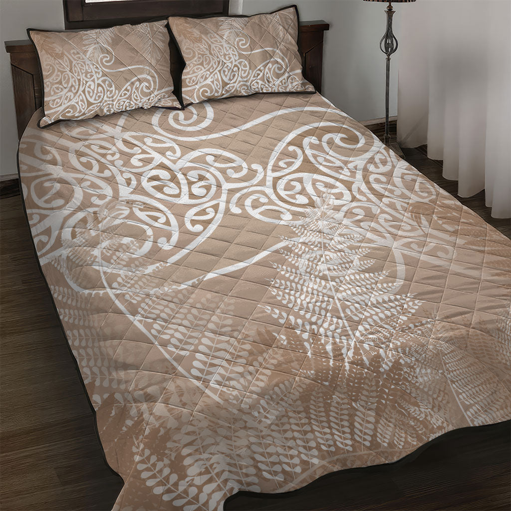 Aotearoa Maori Koru Curves Quilt Bed Set Silver Ferns - Mocha LT7 Beige - Polynesian Pride