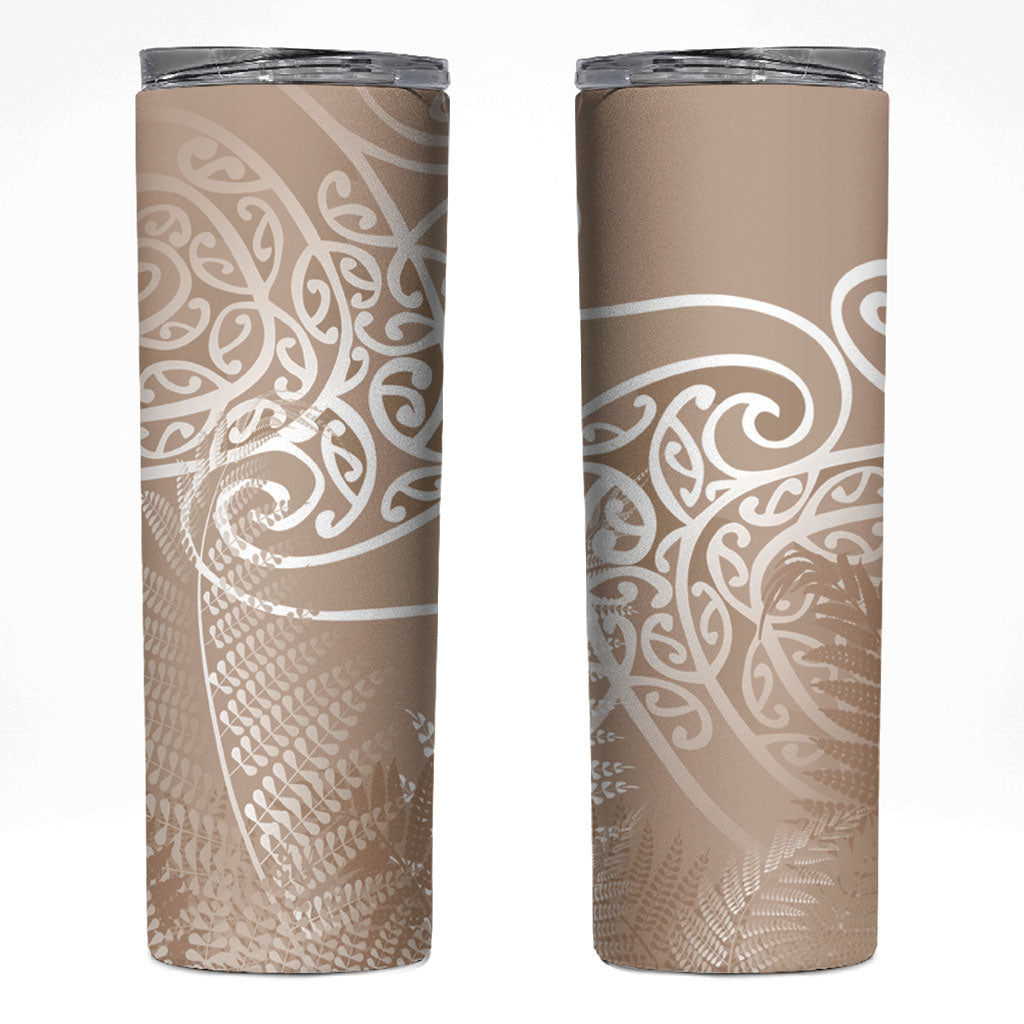 Aotearoa Maori Koru Curves Skinny Tumbler Silver Ferns - Mocha LT7 Beige - Polynesian Pride