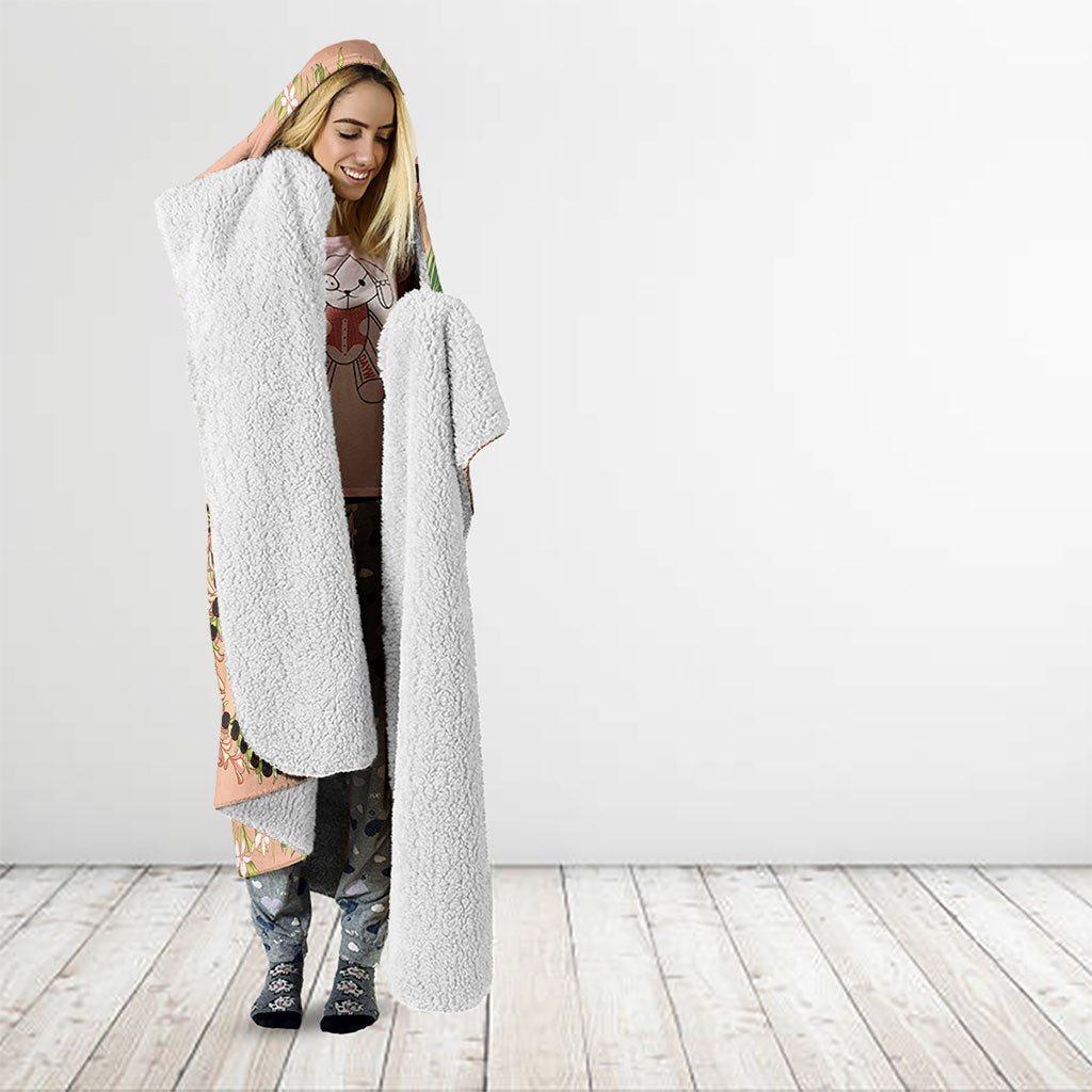 Hawaii Quilt Inspired Collection Aloha Flowers Hooded Blanket Maile - Kukui Nut Lei