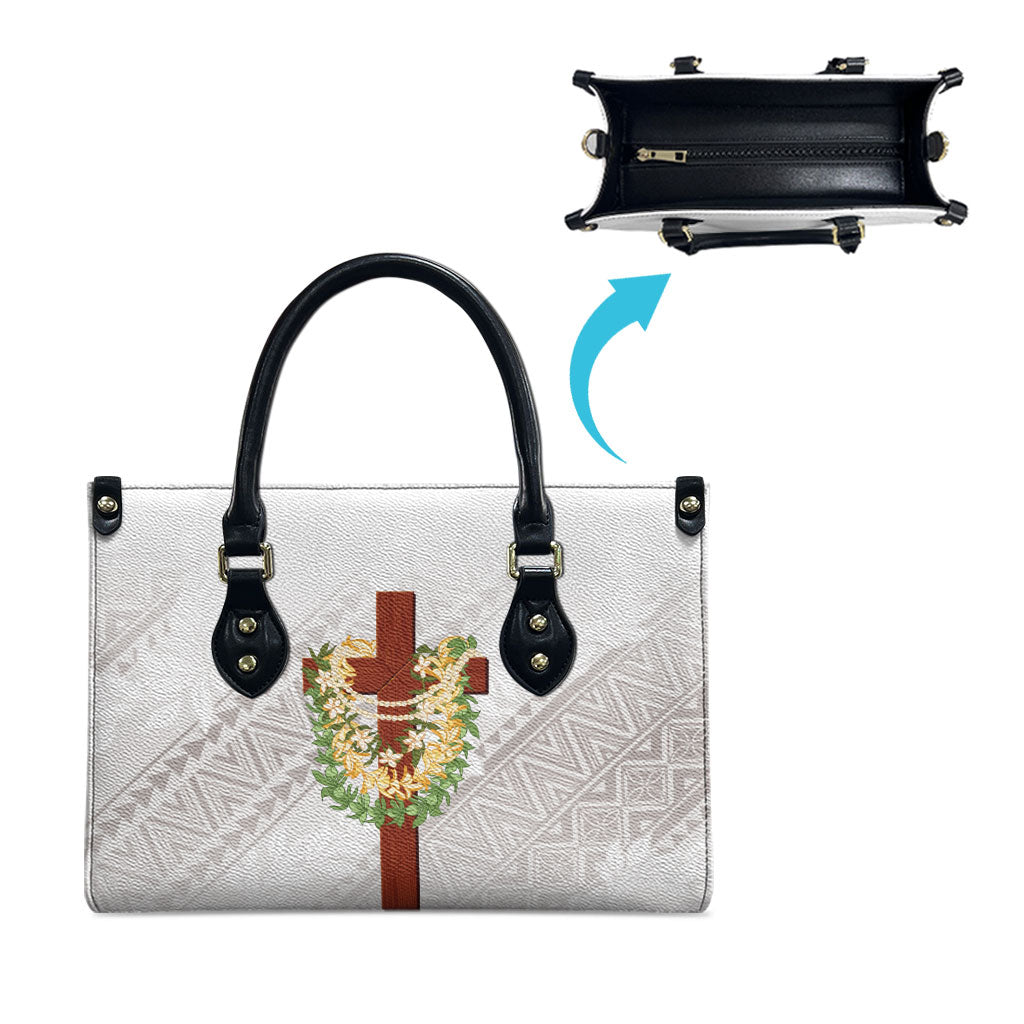 Hawaii ⁠Ka Pule a ka Haku Memorial Leather Bag Flower Lei Cross - Ivory White