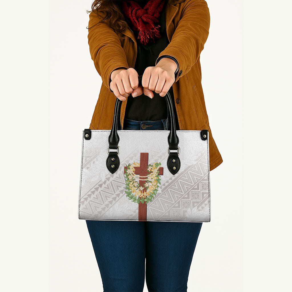Hawaii ⁠Ka Pule a ka Haku Memorial Leather Bag Flower Lei Cross - Ivory White