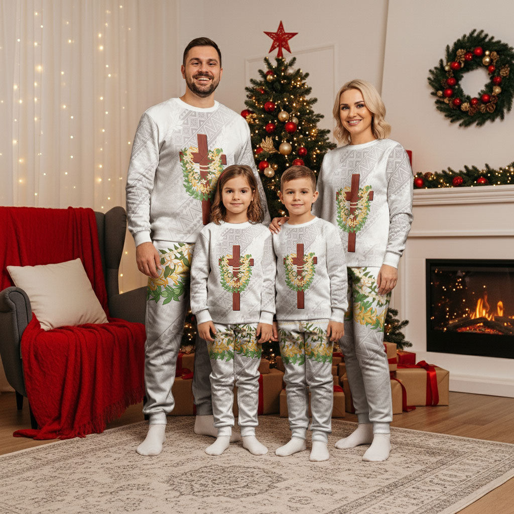 Hawaii ⁠Ka Pule a ka Haku Memorial Christmas Pajama Set Flower Lei Cross - Ivory White