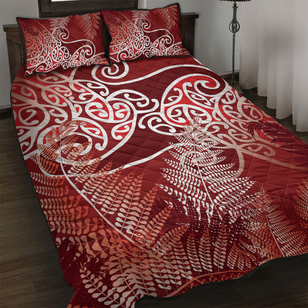 Aotearoa Maori Koru Curves Quilt Bed Set Silver Ferns - Crimson Red LT7 Red - Polynesian Pride
