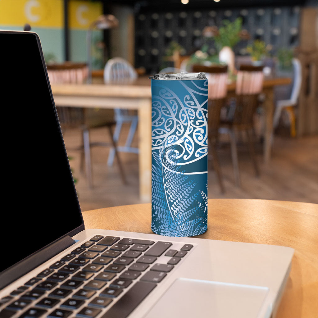 Aotearoa Maori Koru Curves Skinny Tumbler Silver Ferns - Navy Blue LT7 - Polynesian Pride