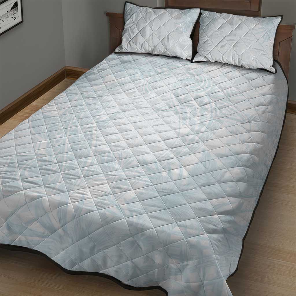 Polynesia Quilt Bed Set Sharks Duo Tropical Off White