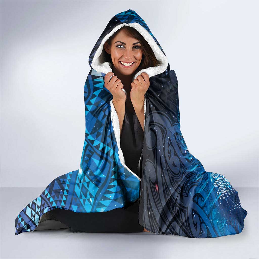 Aotearoa Taniko Matariki Hooded Blanket Cosmic Blue