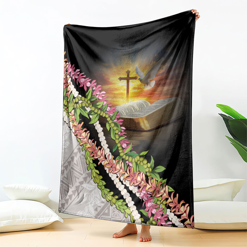 Hawaii Mokihana Mix Pikake Leis Mahalo 'Olelo Blanket Black
