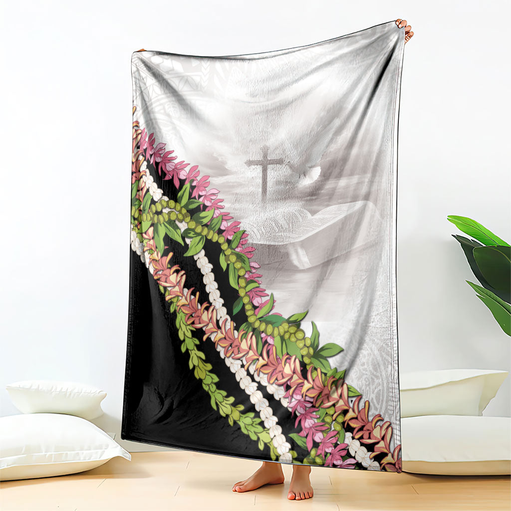 Hawaii Mokihana Mix Pikake Leis Mahalo 'Olelo Blanket White Tapa