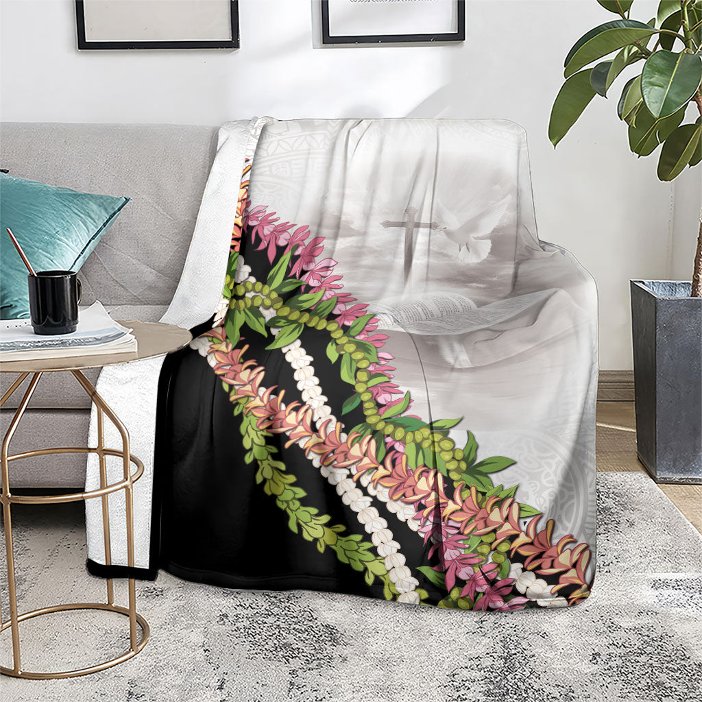 Hawaii Mokihana Mix Pikake Leis Mahalo 'Olelo Blanket White Tapa