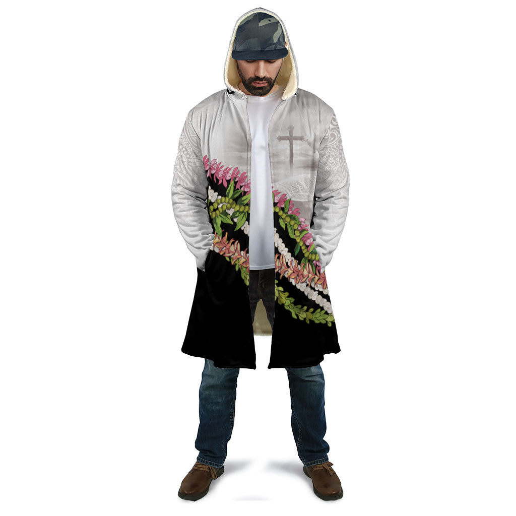 Hawaii Mokihana Mix Pikake Leis Mahalo 'Olelo Cloak White Tapa