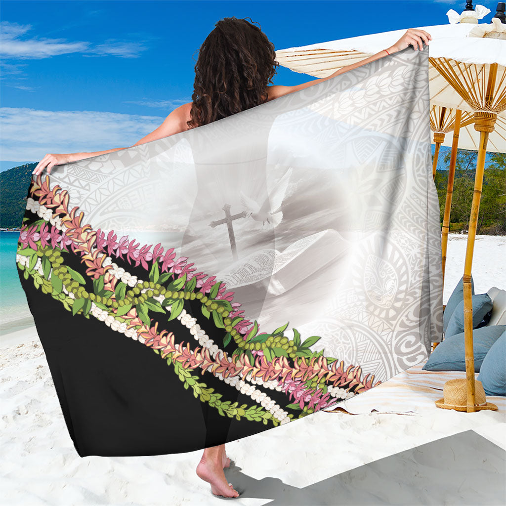 Hawaii Mokihana Mix Pikake Leis Mahalo 'Olelo Sarong White Tapa