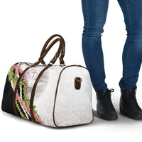 Hawaii Mokihana Mix Pikake Leis Mahalo 'Olelo Travel Bag White Tapa