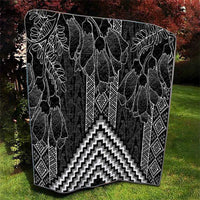 Aotearoa Taniko Pattern Quilt Poutama Mix Kowhai Flowers